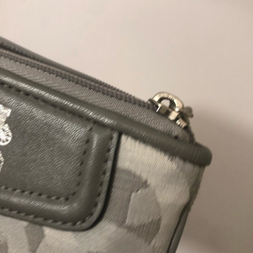 Coach Madison rare chainlink gray wristlet bag - Picture 8 of 9